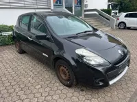 Gebraucht Renault Clio Luxe 111 PS (81 kW) 2011 Schwarz Limousine