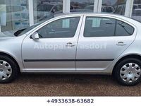 Gebraucht Skoda Octavia Ambiente 105 PS (77 kW) 2006 Silber Limousine