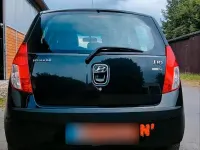 Gebraucht Hyundai i10 75 PS (55 kW) 2010 Schwarz Kleinwagen