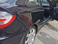 Gebraucht Mercedes C180 143 PS (105 kW) 2004 Schwarz Coupé