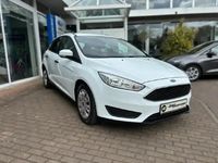 Gebraucht Ford Focus Ambiente 101 PS (74 kW) 2016 Weiß Limousine