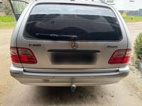Gebraucht Mercedes E320 224 PS (164 kW) 2001 Silber Kombi