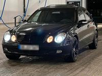 Gebraucht Mercedes E220 150 PS (110 kW) 2005 Schwarz Limousine