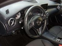 Gebraucht Mercedes A180 Style 122 PS (89 kW) 2015 Schwarz Limousine