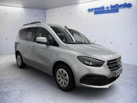 Gebraucht Mercedes T180 Advantage 131 PS (96 kW) 2023 Silber Van / Kleinbus