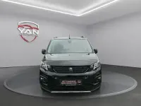 Gebraucht Peugeot Rifter GT-line 131 PS (96 kW) 2023 Schwarz Van / Kleinbus