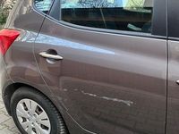 Gebraucht Hyundai ix20 125 PS (91 kW) 2014 Braun Kleinwagen
