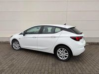 Gebraucht Opel Astra Edition 110 PS (80 kW) 2019 Weiß Limousine