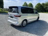 Gebraucht VW Multivan 150 PS (110 kW) 2022 Silber Van / Kleinbus