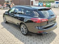 Gebraucht Ford Focus ST-Line X 125 PS (91 kW) 2024 Obsidianschwarz metallic Kombi