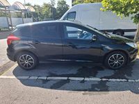 Gebraucht Ford Focus 95 PS (69 kW) 2011 Schwarz Limousine