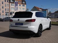 Gebraucht VW Touareg R-line 286 PS (210 kW) 2022 Weiß SUV