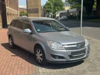 Gebraucht Opel Astra Edition 116 PS (85 kW) 2009 Silber Limousine