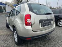 gebraucht Dacia Duster 1.6 Laureate 4x2 AHK Klima 1 Hand Wenig Kilometer