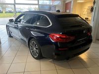 Gebraucht BMW 520 Sport Line 190 PS (139 kW) 2018 Blau Limousine