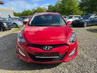 Gebraucht Hyundai i30 Classic 99 PS (72 kW) 2012 Rot Kombi