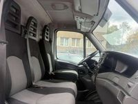 Gebraucht Iveco Daily 126 PS (92 kW) 2013 Weiß Van / Kleinbus