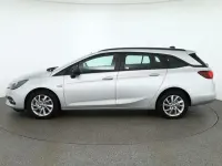Gebraucht Opel Astra 122 PS (89 kW) 2021 Argon silber metallic Kombi