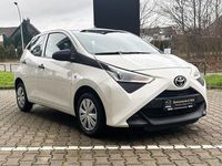 Gebraucht Toyota Aygo 72 PS (52 kW) 2018 Weiß Kleinwagen