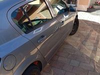 Gebraucht Opel Astra 90 PS (66 kW) 2009 Limousine