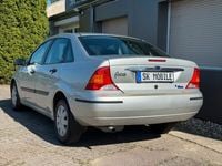 Gebraucht Ford Focus 101 PS (74 kW) 2000 Silber Limousine