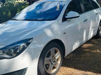 Gebraucht Opel Insignia Business 140 PS (102 kW) 2015 Weiß Kombi