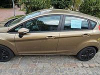 Gebraucht Ford Fiesta 82 PS (60 kW) 2013 Gold Kleinwagen