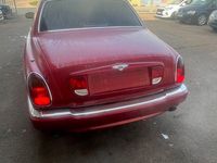 Gebraucht Bentley Arnage 354 PS (260 kW) 1998 Rot Limousine