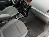 Gebraucht Opel Astra Edition 74 PS (54 kW) 2009 Silber Limousine