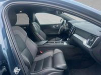 Gebraucht Volvo V60 Plus 197 PS (144 kW) 2025 Denim blue Kombi