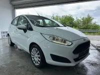 Gebraucht Ford Fiesta 75 PS (55 kW) 2016 Weiß Kleinwagen