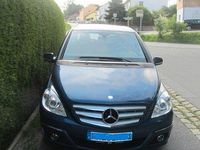 Gebraucht Mercedes B200 140 PS (102 kW) 2010 Blau Van / Kleinbus