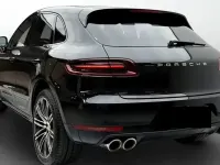 Gebraucht Porsche Macan Turbo 400 PS (294 kW) 2015 Tiefschwarz SUV