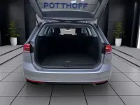 Używany VW Passat Conceptline 150 KM (110 kW) 2023 Srebrny Kombi