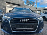 Gebraucht Audi A3 Sportback Comfort 116 PS (85 kW) 2018 Blau Kleinwagen