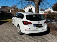 Gebraucht Opel Astra 136 PS (100 kW) 2014 Weiß Kombi