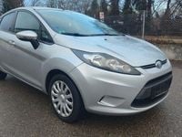 Gebraucht Ford Fiesta Trend 90 PS (66 kW) 2010 Silber Kleinwagen