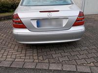Usata Mercedes E320 225 CV (165 kW) 2004 Argento Berlina