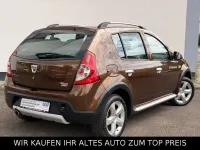 Gebraucht Dacia Sandero Stepway 105 PS (77 kW) 2012 Braun Limousine