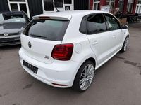 Gebraucht VW Polo LOUNGE 105 PS (77 kW) 2015 Pure white Kleinwagen