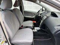 Gebraucht Toyota Yaris Sol 87 PS (63 kW) 2007 Silber Kleinwagen