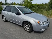 Gebraucht Kia Cerato 101 PS (74 kW) 2006 Silber Limousine