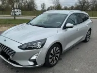 Używany Ford Focus Cool & Connect 120 KM (88 kW) 2019 Srebrny Kombi