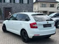 Gebraucht Skoda Rapid Ambition 90 PS (66 kW) 2015 Weiß Kleinwagen