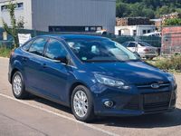 Gebraucht Ford Focus Titanium 182 PS (133 kW) 2011 Blau Limousine