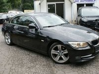 Gebraucht BMW 318 Cabriolet 143 PS (105 kW) 2011 Schwarz Cabrio