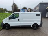 Gebraucht Renault Trafic 82 PS (60 kW) 2006 Weiß Van / Kleinbus