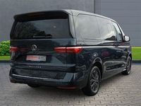 Gebraucht VW Multivan Life 150 PS (110 kW) 2025 Starlight blue metallic Van / Kleinbus