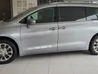 Gebraucht Chrysler Pacifica Touring 286 PS (210 kW) 2022 Silber Van