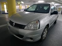 Używany Renault Clio II 75 KM (55 kW) 2009 Srebrny Hatchback